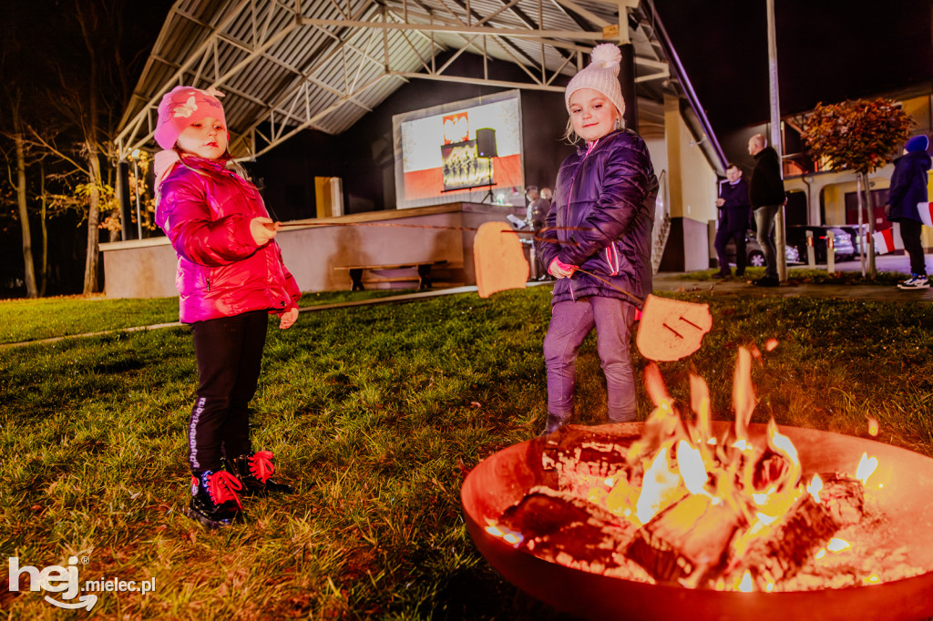 Głodni Niepodległości - wieczornica w Czerminie