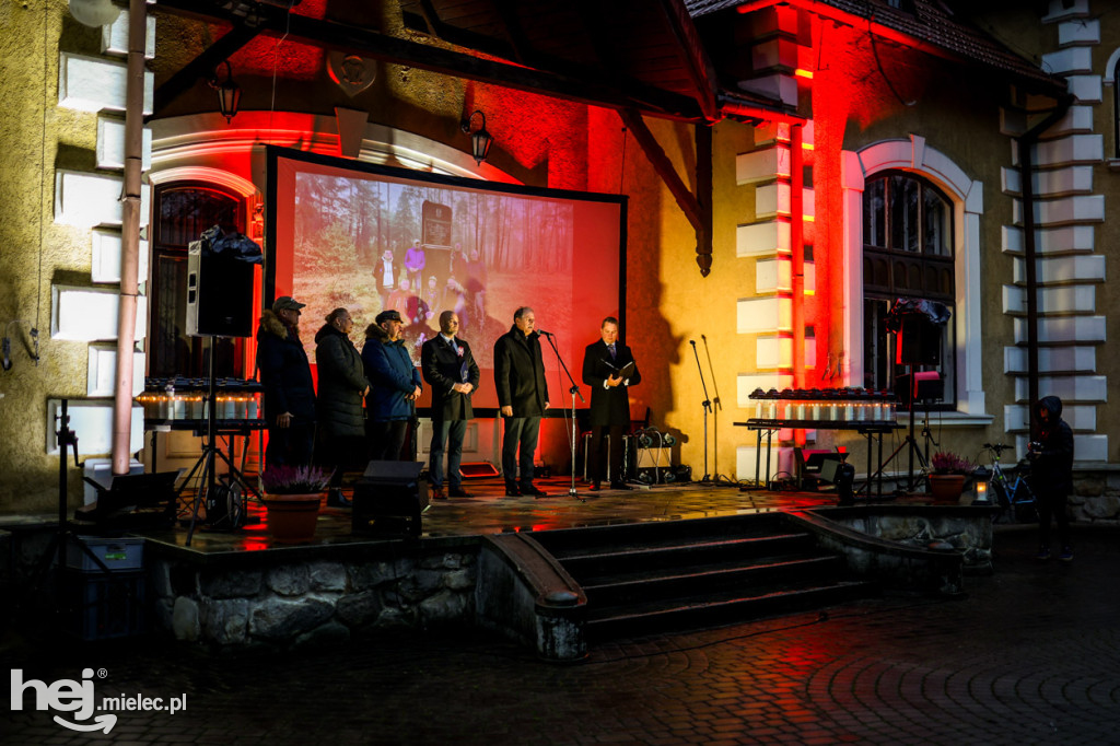 Ogień Niepodległości i Śpiewanki Patriotyczne