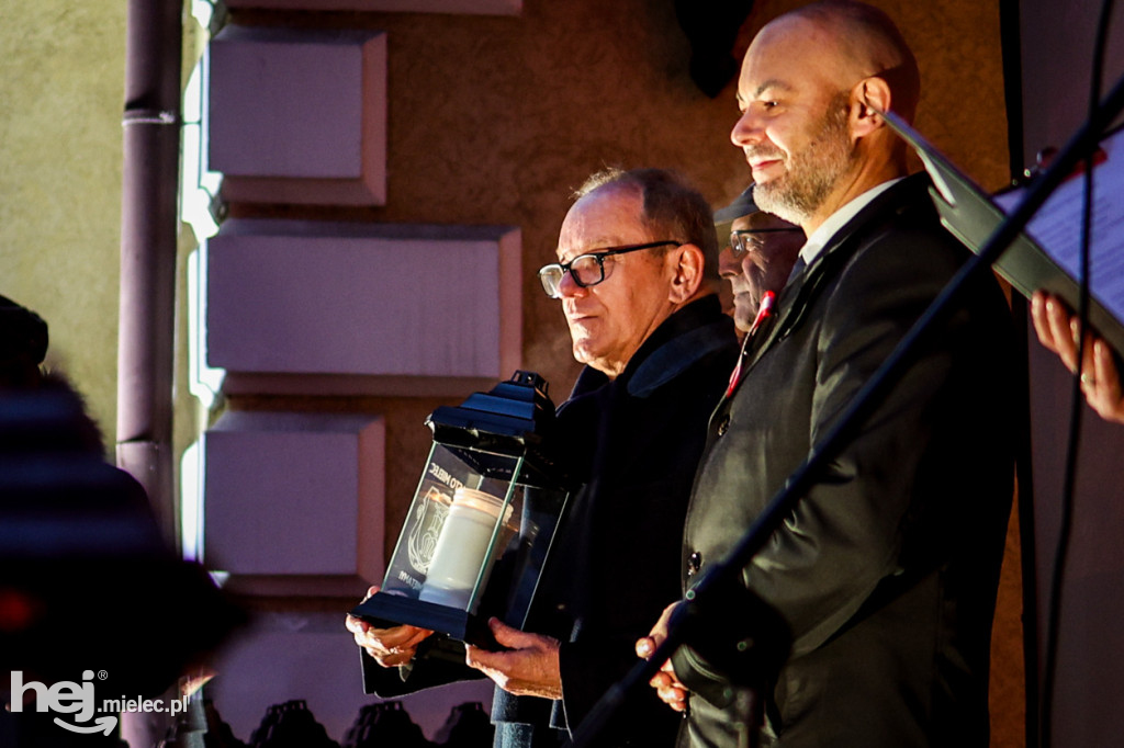 Ogień Niepodległości i Śpiewanki Patriotyczne