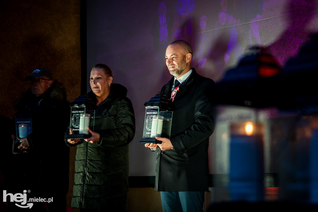 Ogień Niepodległości i Śpiewanki Patriotyczne