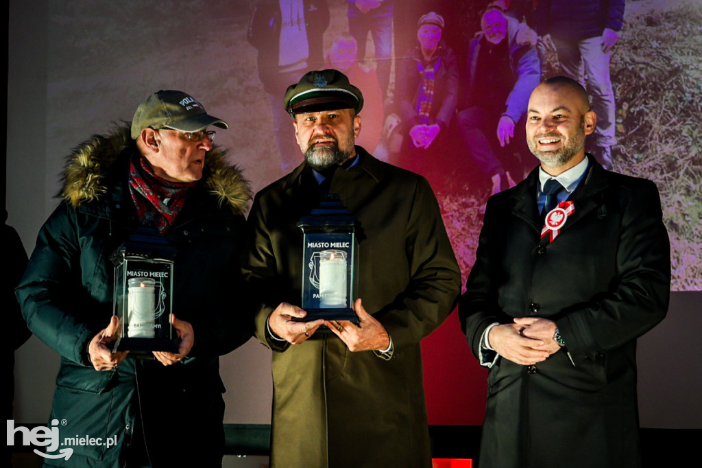 Ogień Niepodległości i Śpiewanki Patriotyczne