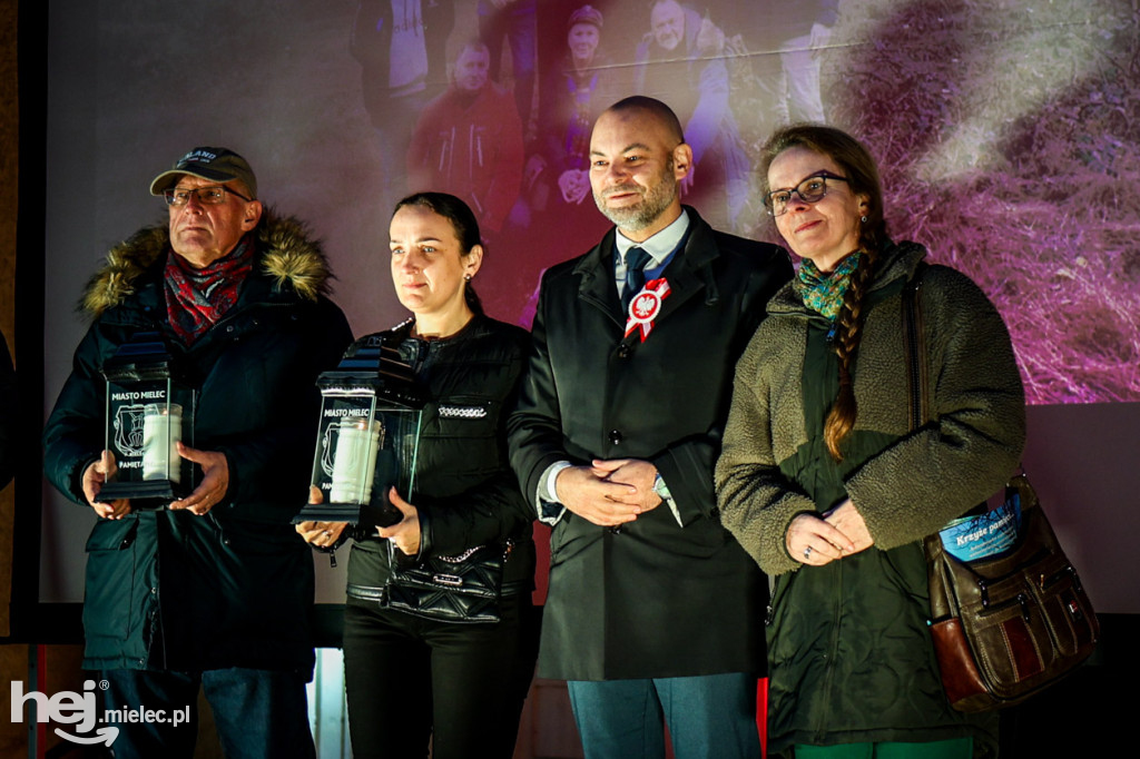 Ogień Niepodległości i Śpiewanki Patriotyczne