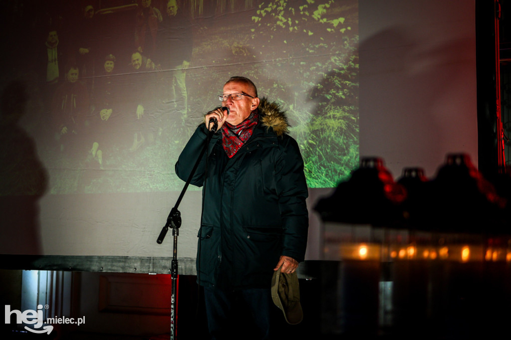 Ogień Niepodległości i Śpiewanki Patriotyczne