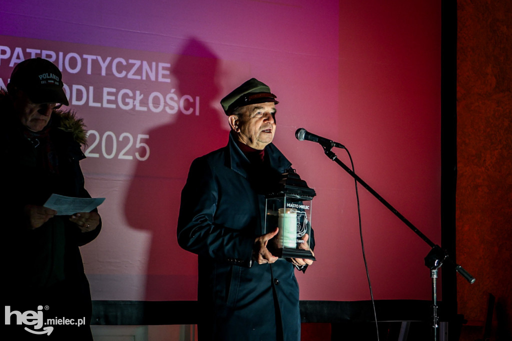 Ogień Niepodległości i Śpiewanki Patriotyczne