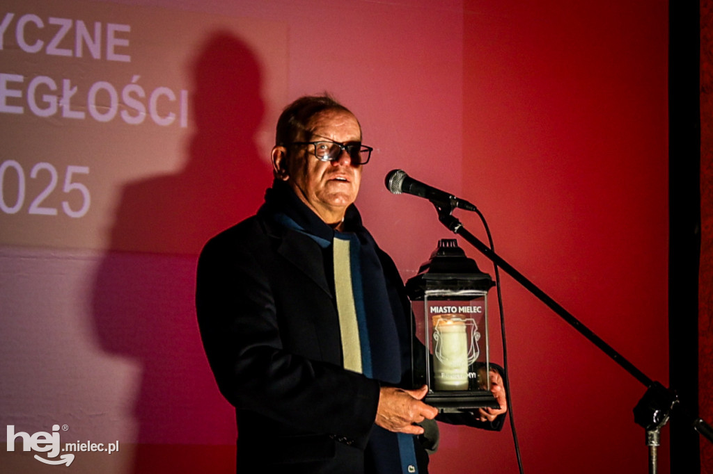 Ogień Niepodległości i Śpiewanki Patriotyczne