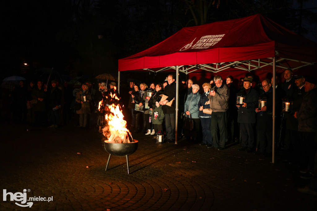 Ogień Niepodległości i Śpiewanki Patriotyczne