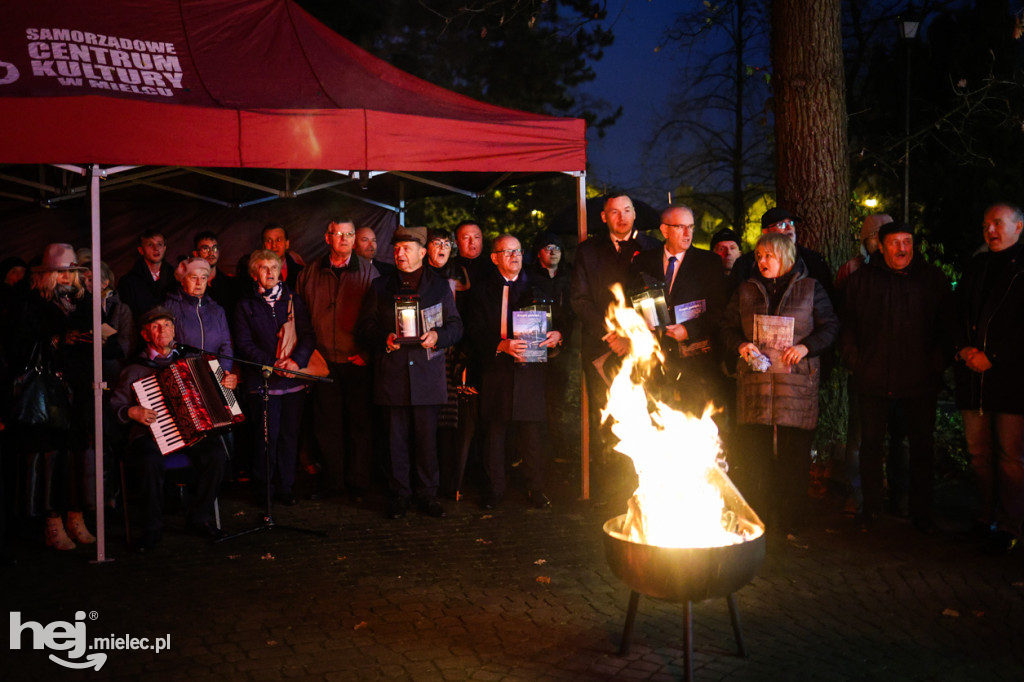 Ogień Niepodległości i Śpiewanki Patriotyczne