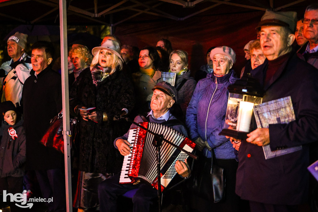 Ogień Niepodległości i Śpiewanki Patriotyczne