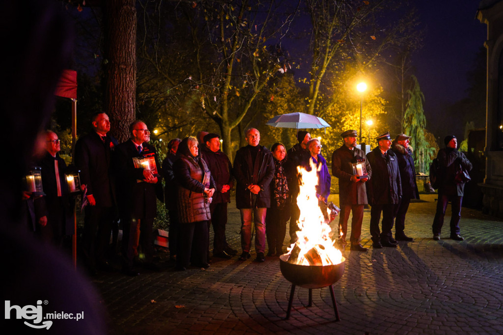Ogień Niepodległości i Śpiewanki Patriotyczne