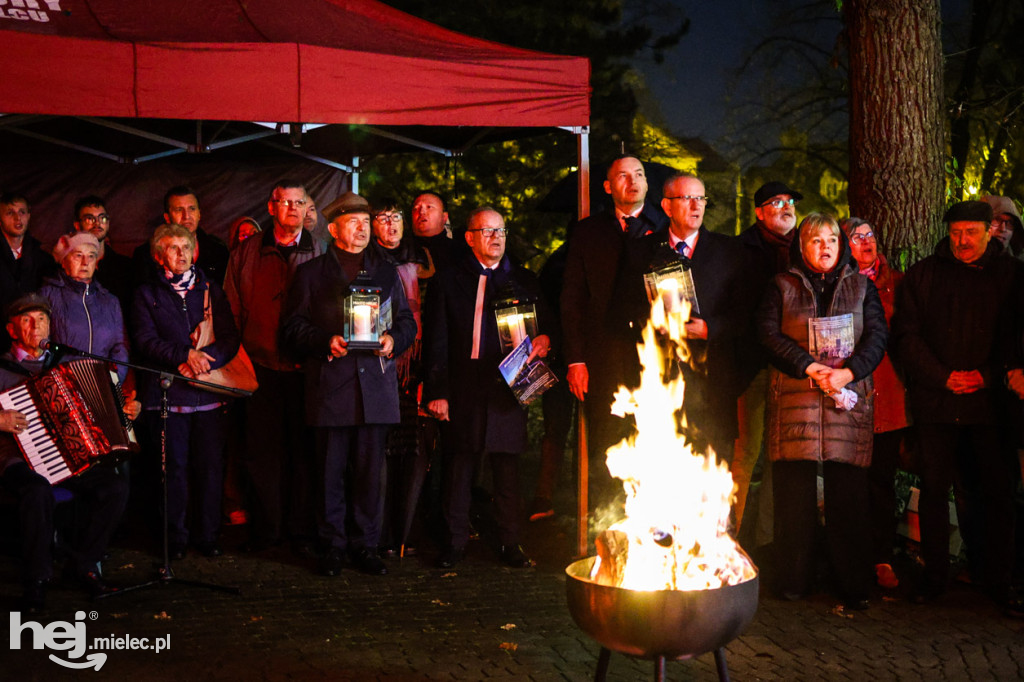 Ogień Niepodległości i Śpiewanki Patriotyczne