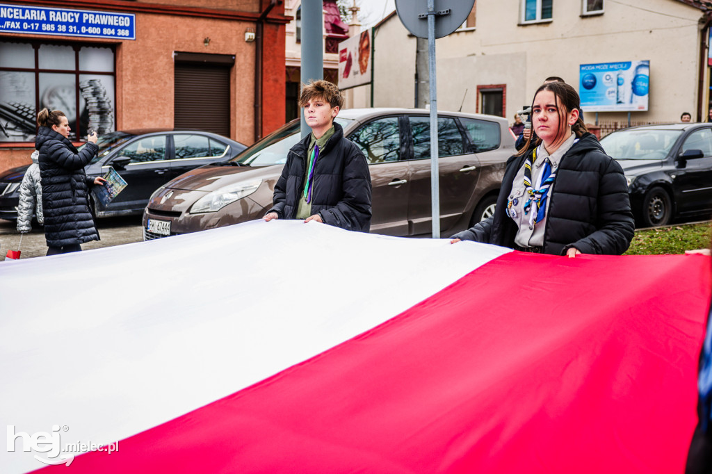 Święto Niepodległości - przemarsz ulicą Mickiewicza