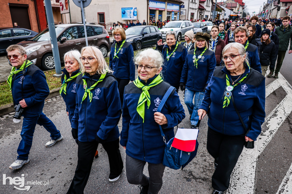 Święto Niepodległości - przemarsz ulicą Mickiewicza
