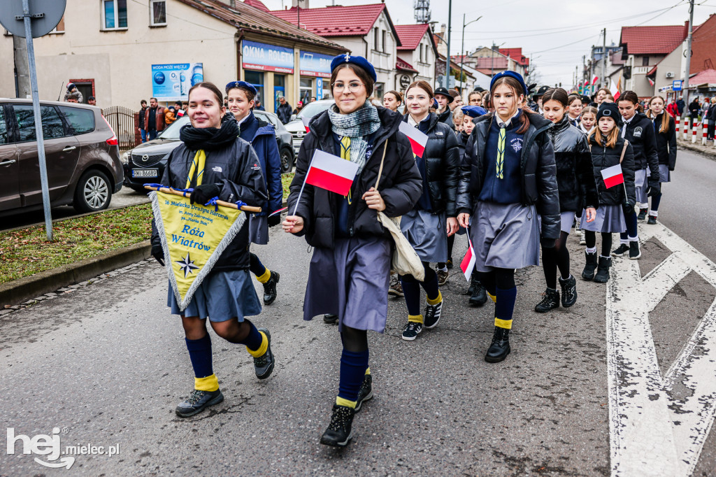 Święto Niepodległości - przemarsz ulicą Mickiewicza