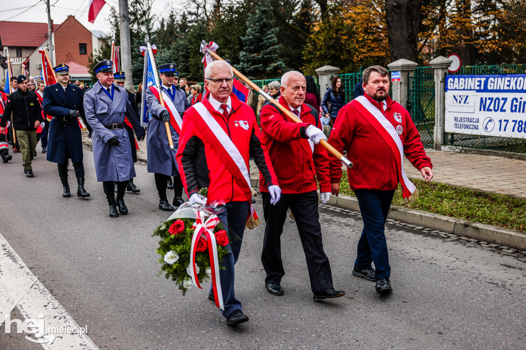 Święto Niepodległości - przemarsz ulicą Mickiewicza
