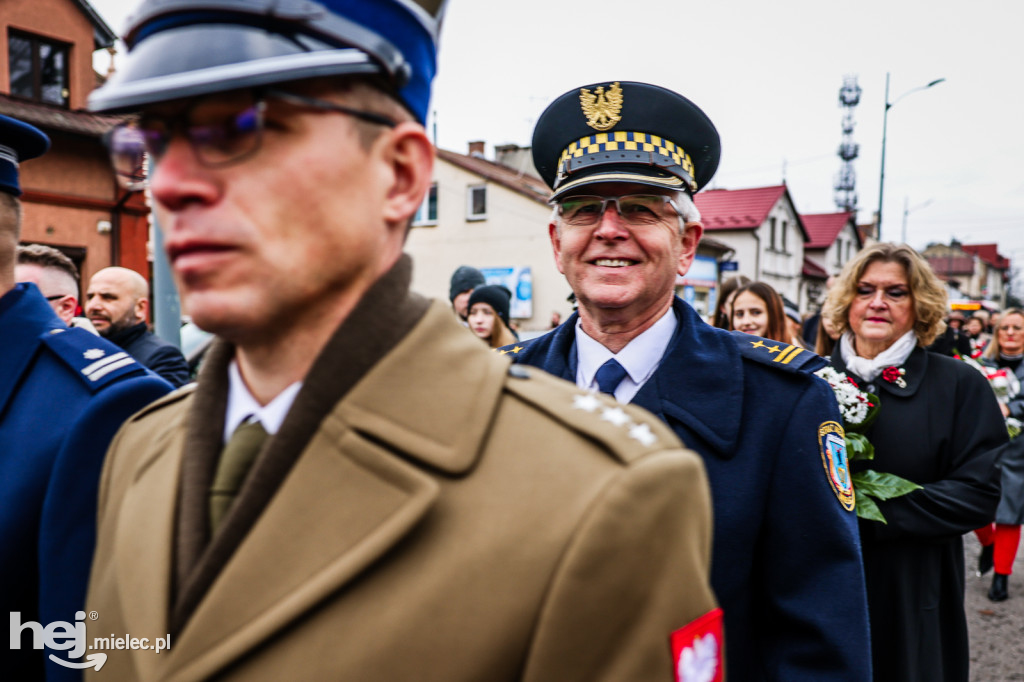 Święto Niepodległości - przemarsz ulicą Mickiewicza