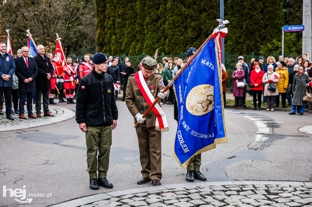 Święto Niepodległości - parada sztandarów i motocyklistów