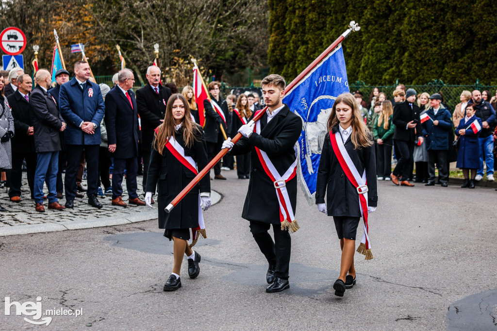 Święto Niepodległości - parada sztandarów i motocyklistów