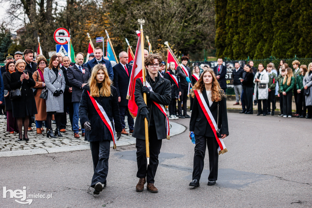 Święto Niepodległości - parada sztandarów i motocyklistów
