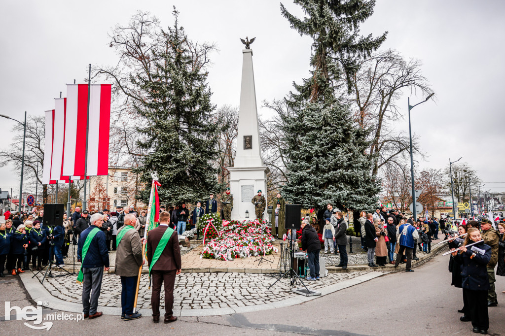 Święto Niepodległości - parada sztandarów i motocyklistów