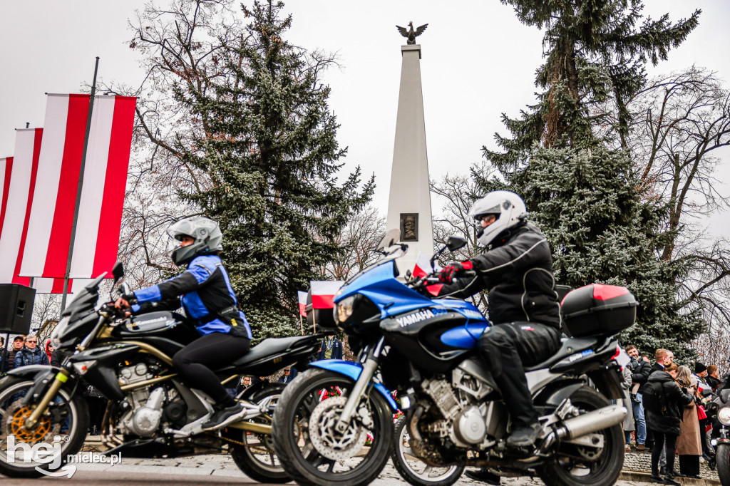 Święto Niepodległości - parada sztandarów i motocyklistów