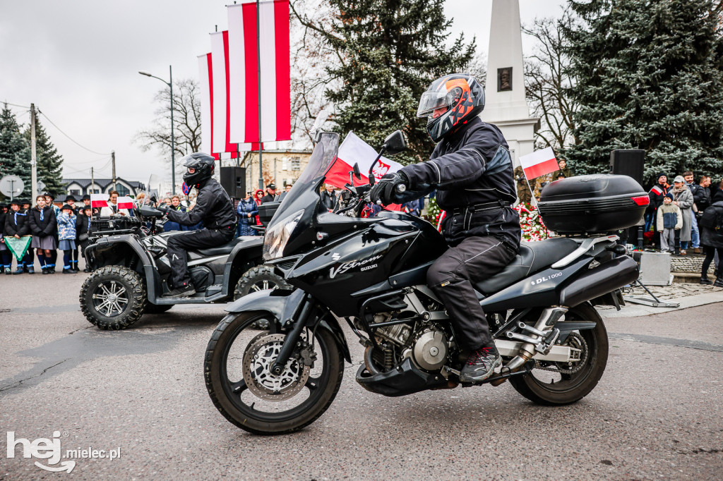 Święto Niepodległości - parada sztandarów i motocyklistów