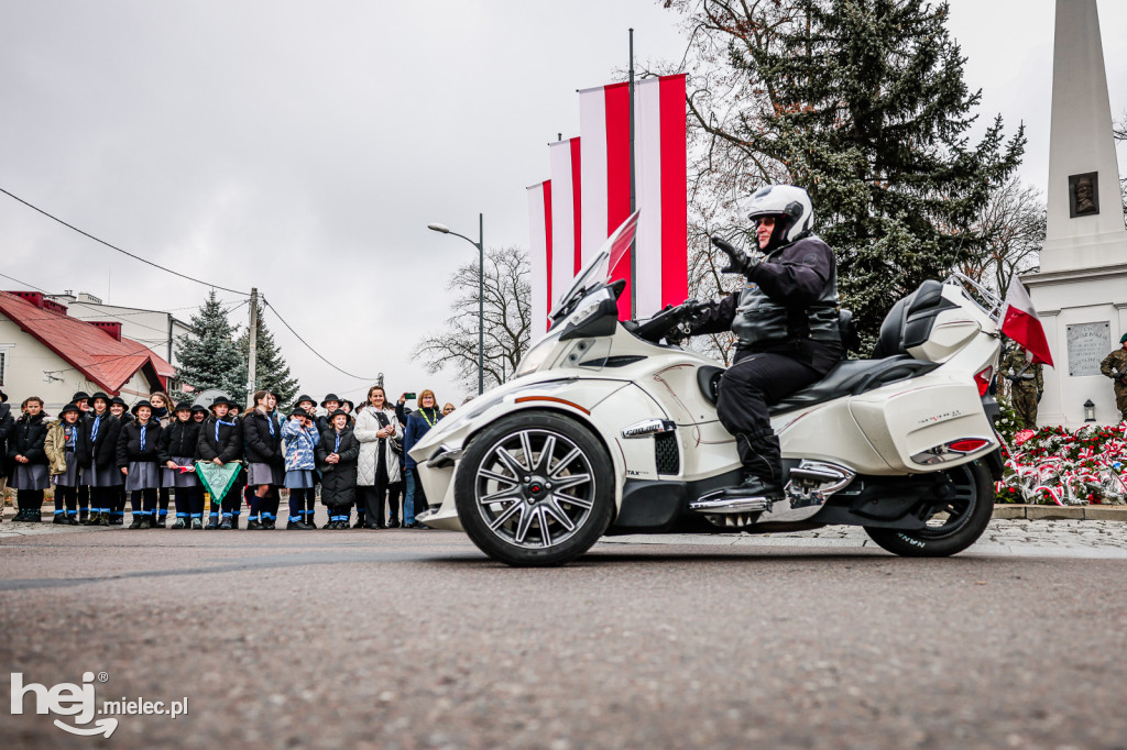 Święto Niepodległości - parada sztandarów i motocyklistów
