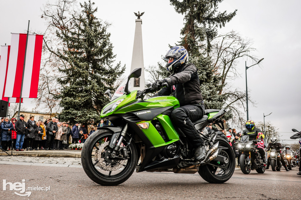 Święto Niepodległości - parada sztandarów i motocyklistów