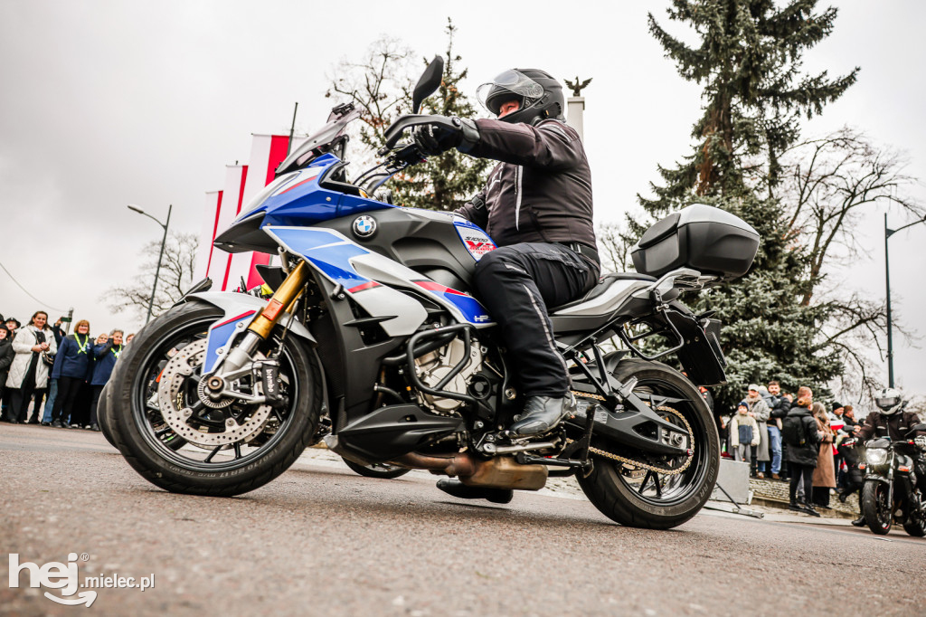 Święto Niepodległości - parada sztandarów i motocyklistów