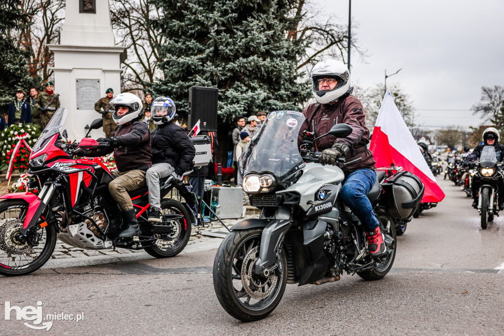 Święto Niepodległości - parada sztandarów i motocyklistów