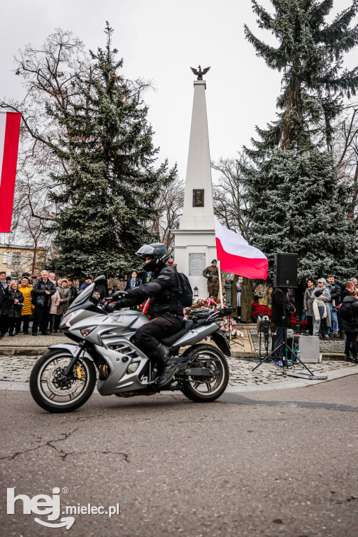 Święto Niepodległości - parada sztandarów i motocyklistów