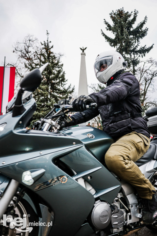 Święto Niepodległości - parada sztandarów i motocyklistów