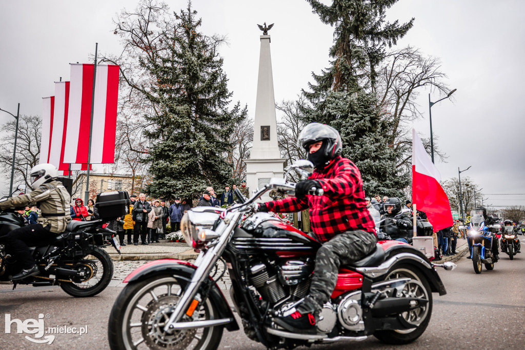 Święto Niepodległości - parada sztandarów i motocyklistów