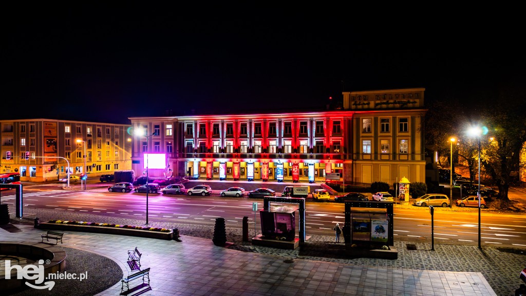 Dom Kultury SCK w narodowych barwach