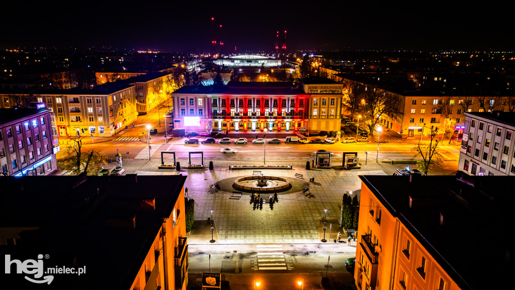 Dom Kultury SCK w narodowych barwach