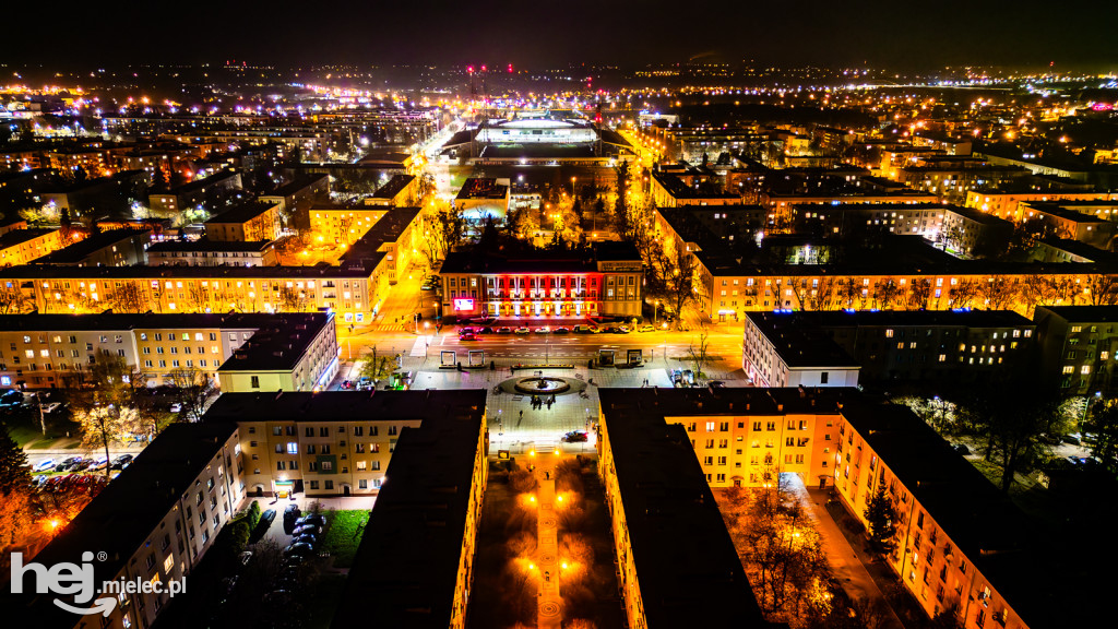 Dom Kultury SCK w narodowych barwach