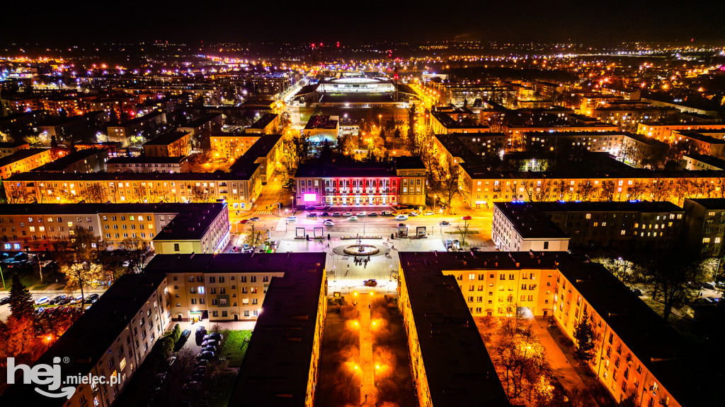 Dom Kultury SCK w narodowych barwach