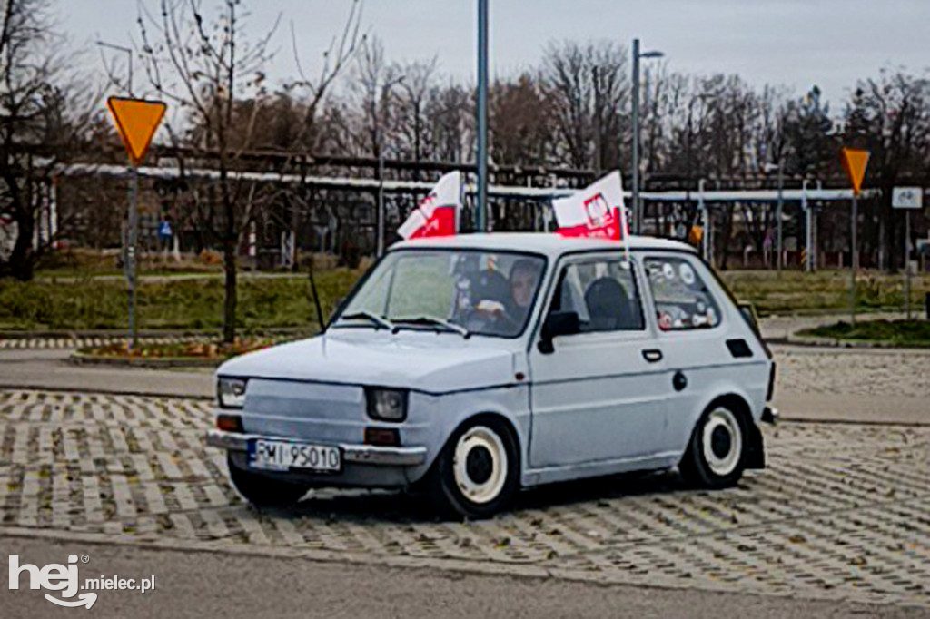 Zabytkowymi samochodami 11 listopada