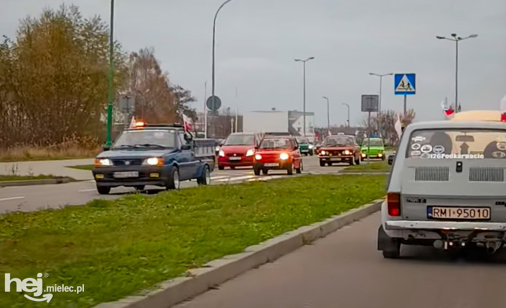 Zabytkowymi samochodami 11 listopada