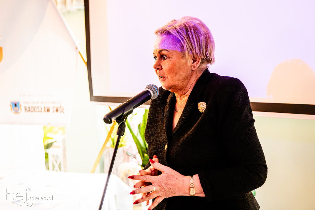 Podkarpacki pozarządowy i senioralny promyk sukcesu – Senior Roku 2025