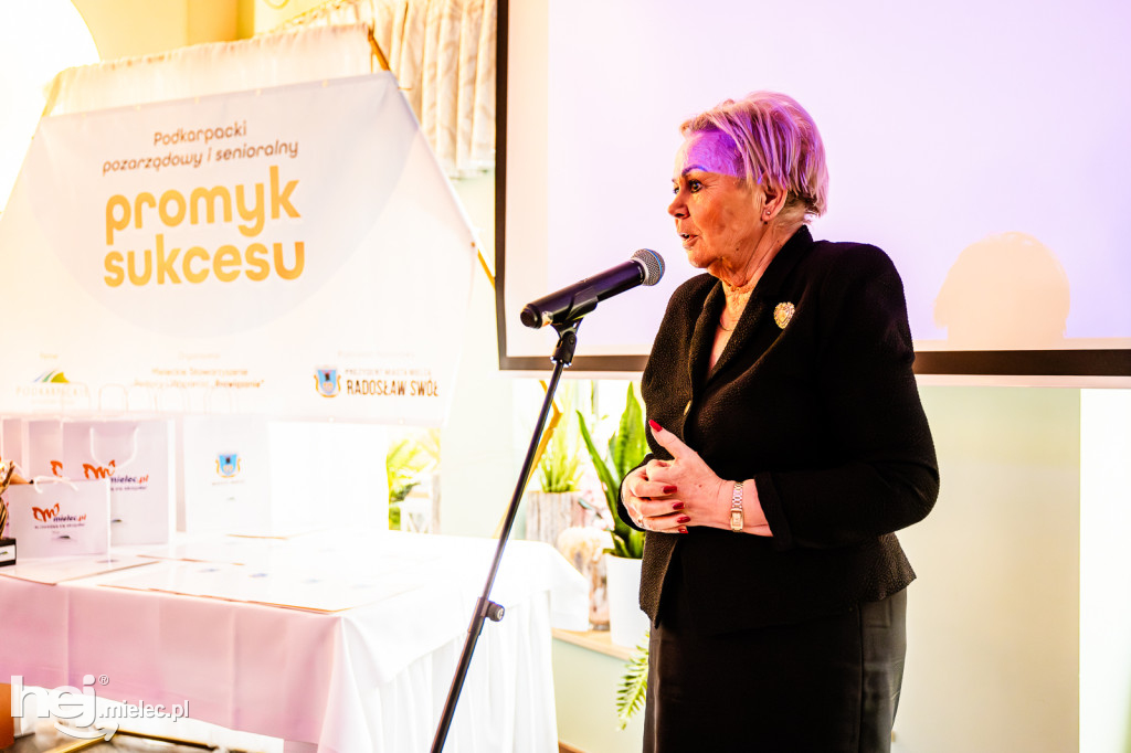 Podkarpacki pozarządowy i senioralny promyk sukcesu – Senior Roku 2025