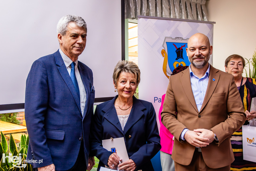 Podkarpacki pozarządowy i senioralny promyk sukcesu – Senior Roku 2025