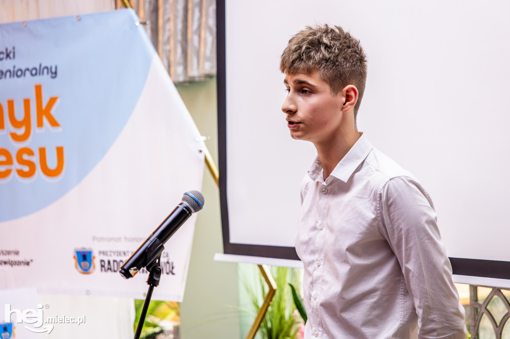 Podkarpacki pozarządowy i senioralny promyk sukcesu – Senior Roku 2025