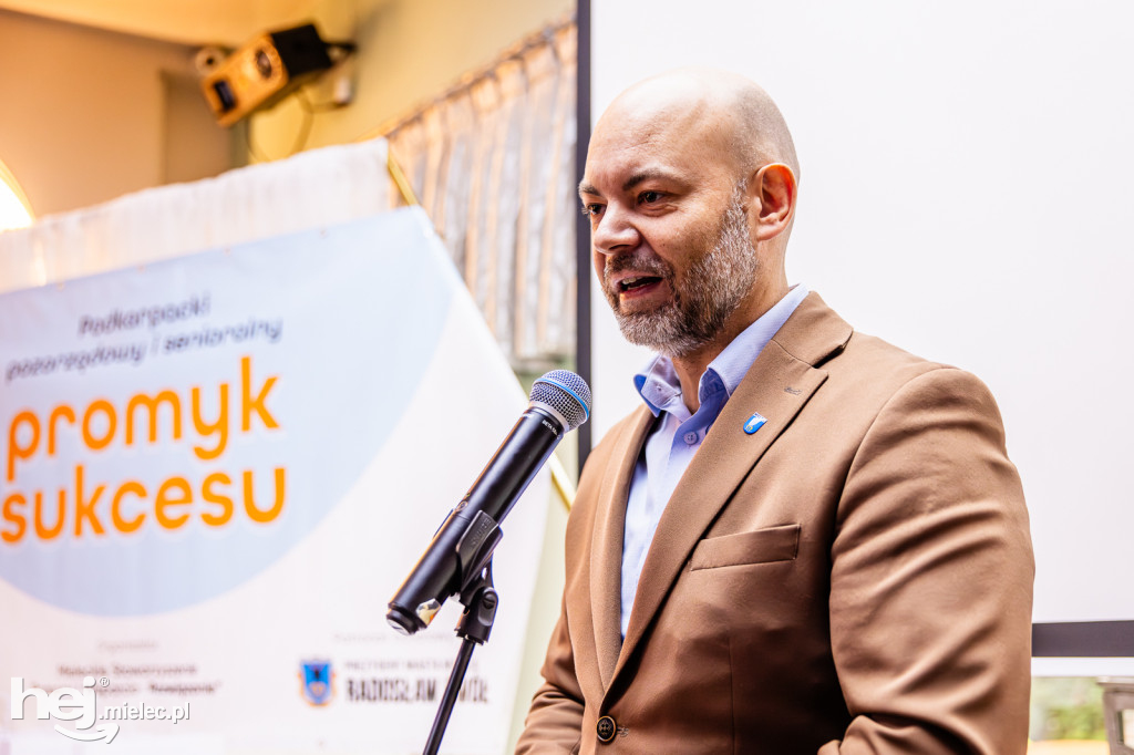 Podkarpacki pozarządowy i senioralny promyk sukcesu – Senior Roku 2025