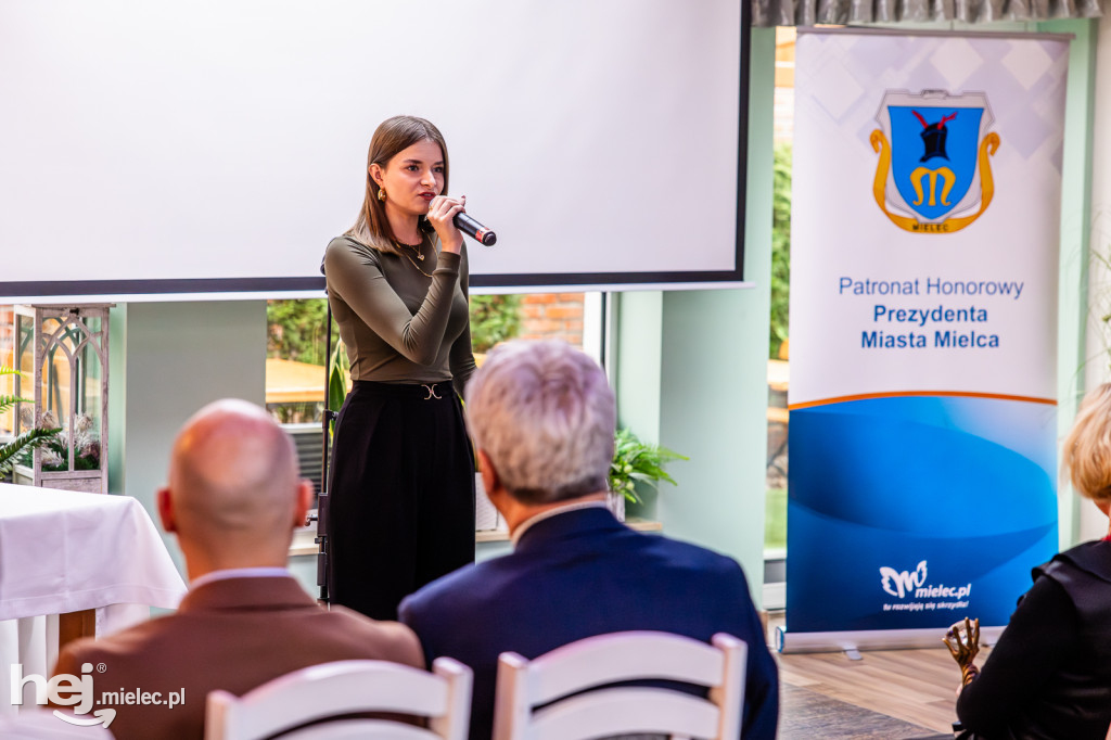 Podkarpacki pozarządowy i senioralny promyk sukcesu – Senior Roku 2025