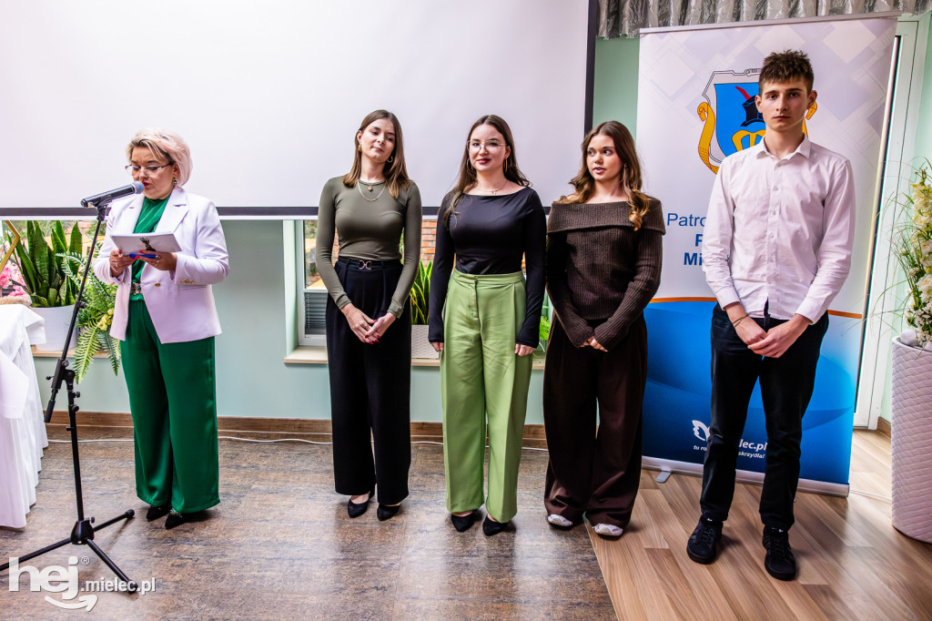 Podkarpacki pozarządowy i senioralny promyk sukcesu – Senior Roku 2025