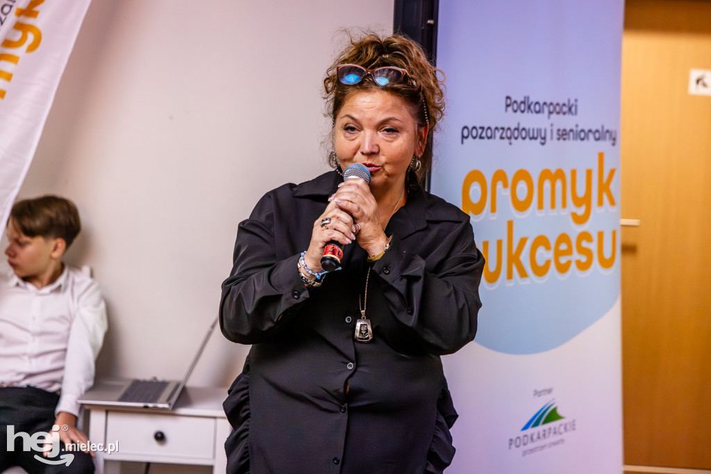 Podkarpacki pozarządowy i senioralny promyk sukcesu – Senior Roku 2025