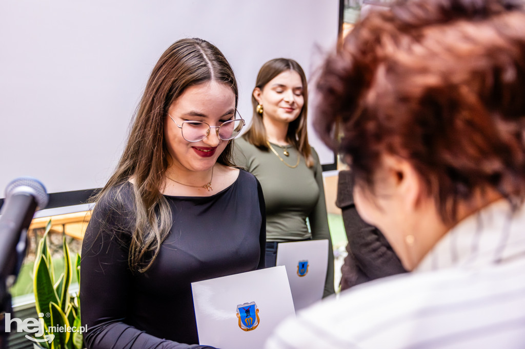 Podkarpacki pozarządowy i senioralny promyk sukcesu – Senior Roku 2025