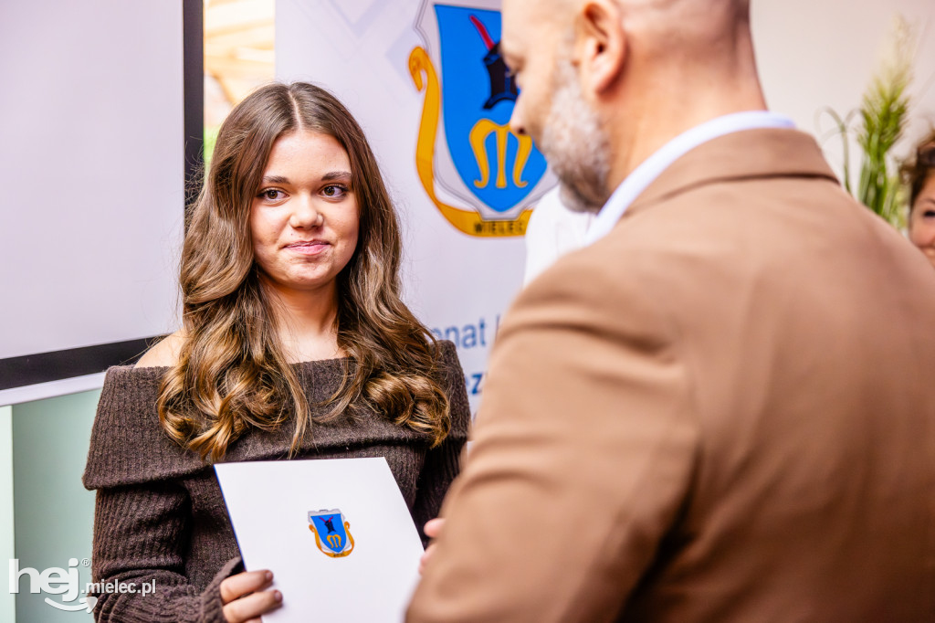 Podkarpacki pozarządowy i senioralny promyk sukcesu – Senior Roku 2025