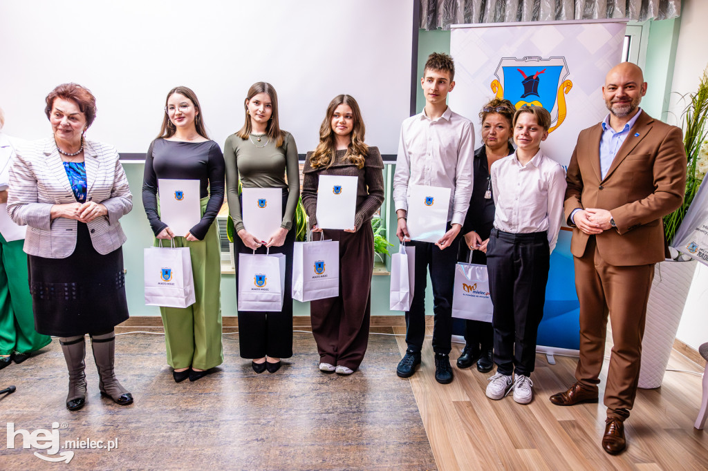 Podkarpacki pozarządowy i senioralny promyk sukcesu – Senior Roku 2025