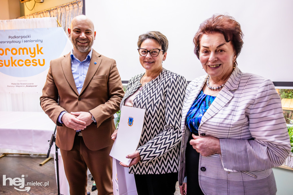 Podkarpacki pozarządowy i senioralny promyk sukcesu – Senior Roku 2025